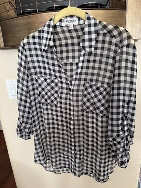 Express Black and White Gingham Button-Down Blouse
